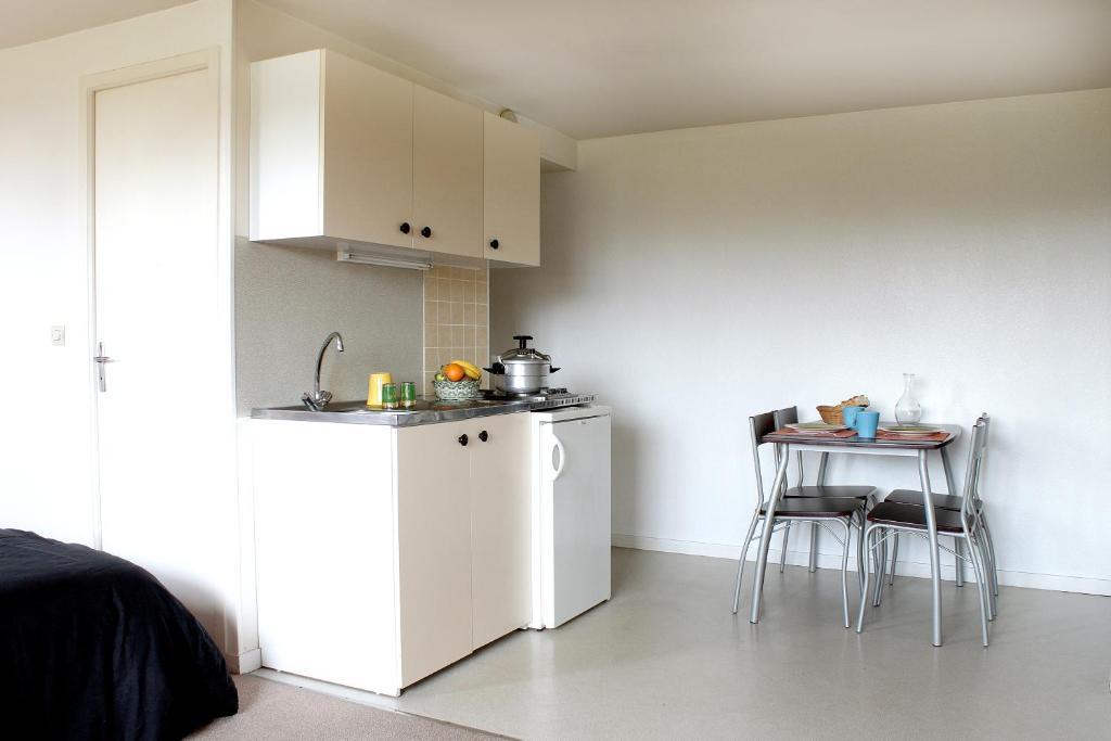Residence Les Temporis Bretteville Sur Odon Kamer foto